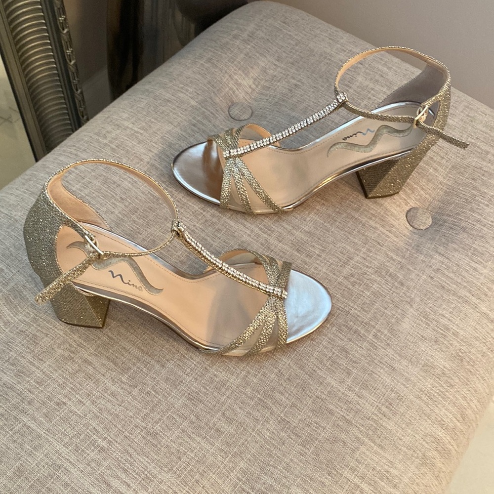 Nina Gold / Rhinestone dress shoes 3 inch square heel